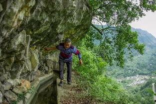 层岩老舅最新爆料,娱乐圈幕后真相大曝光! 第1张 层岩老舅最新爆料,娱乐圈幕后真相大曝光! 第1张